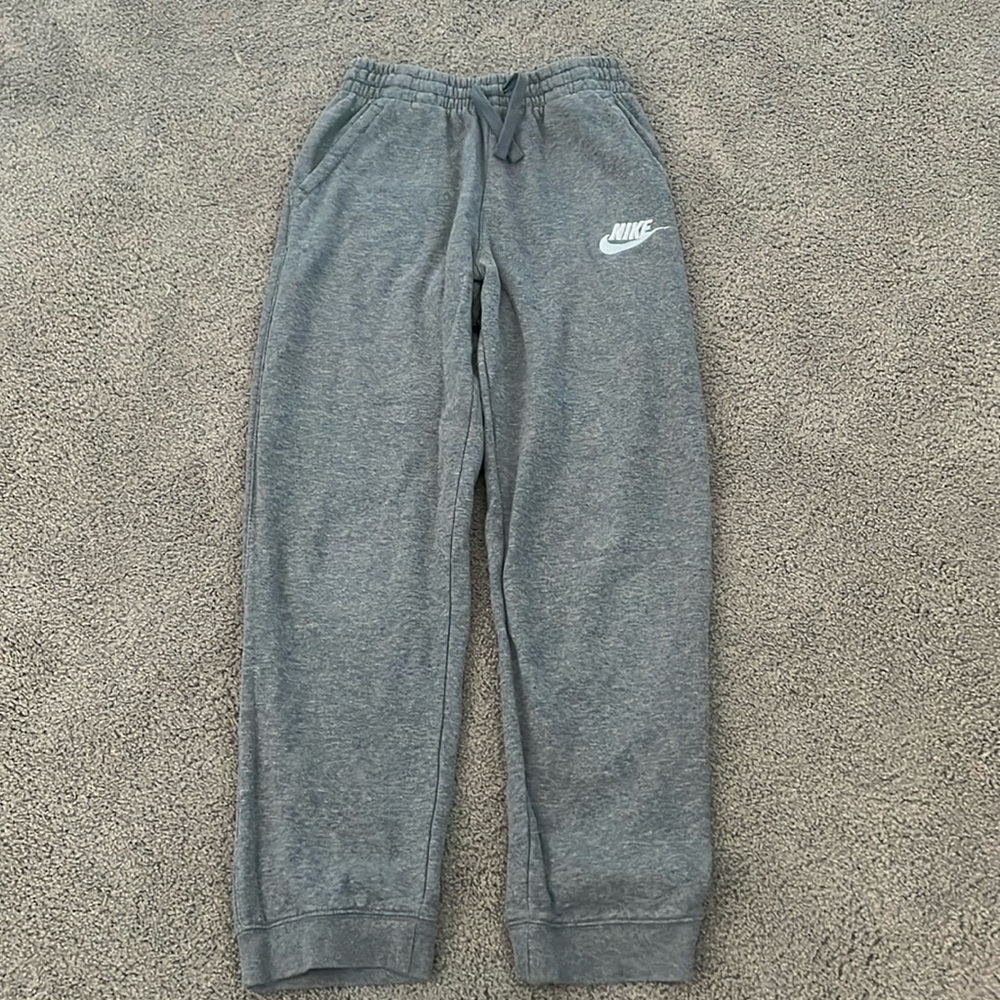 Youth XL Nike Gray Sweat Pants